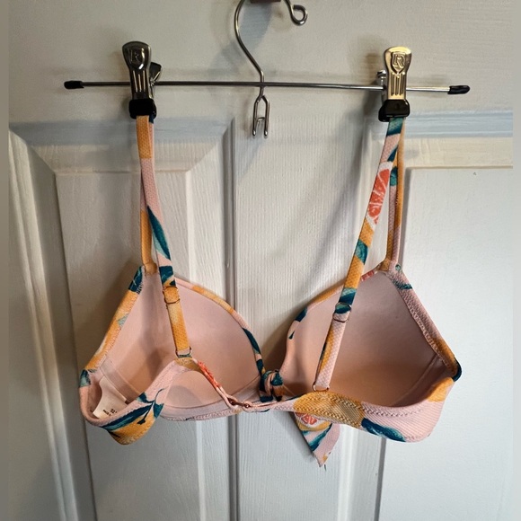 2 piece Colorful Fruit Print Bikini Top size 32 B 
and Bottom size M - Picture 2 of 6